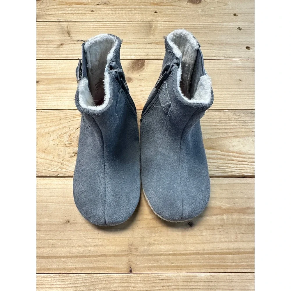 Robeez Grey Suede‎ Faux Fur Lined Toddler Boots Size US 6 18-24 Months